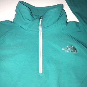 North face windbreaker pullover
